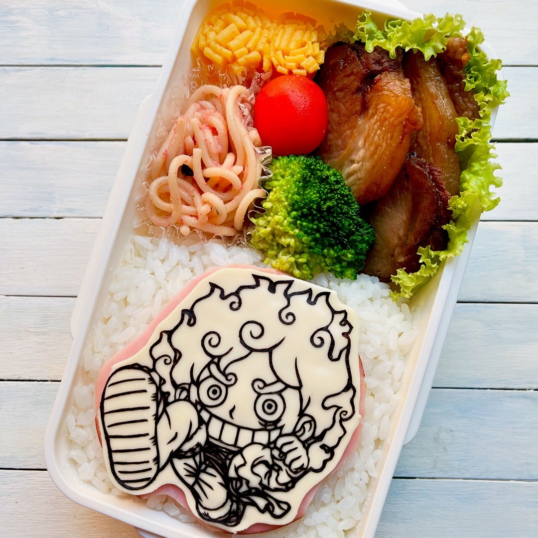 ONE PIECE海賊キャラ弁当BOOK 尾田栄一郎 ONE PIECE海賊キャラ弁当BOOK」Buyee