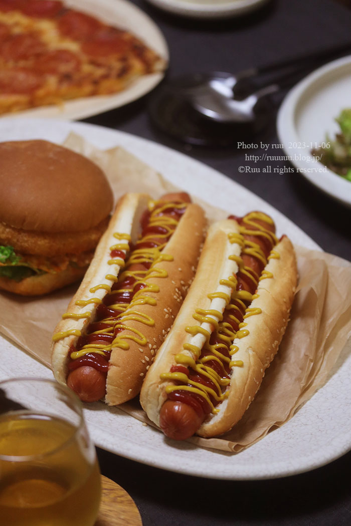 コストコフードコートのホットドッグを徹底解剖！きれいに持ち帰るコツも - macaroni