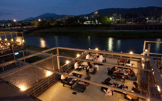 今年こそは憧れの“川床”へ 夏の風物詩、はじまります！そうだ 京都、行こう