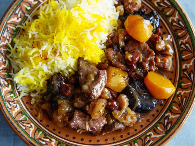 万博グルメ探訪 トルクメニスタンの「パロウ」や「ソムサ」 レアな料理に舌鼓！ビザ取得困難な国の食文化を日本で味わうLASISA らしさ・ラシサ-2