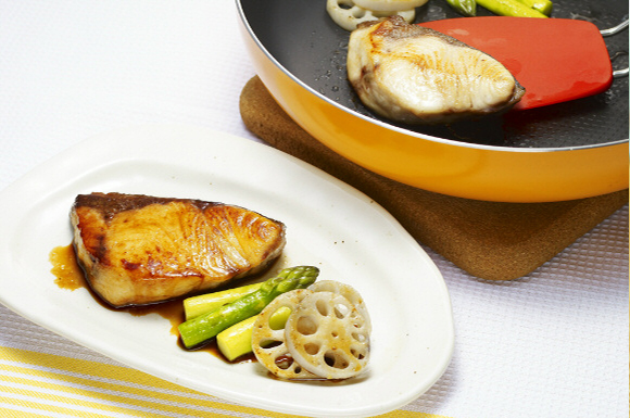 フライパンで10分♪ふっくら美味しい ぶりの照り焼き