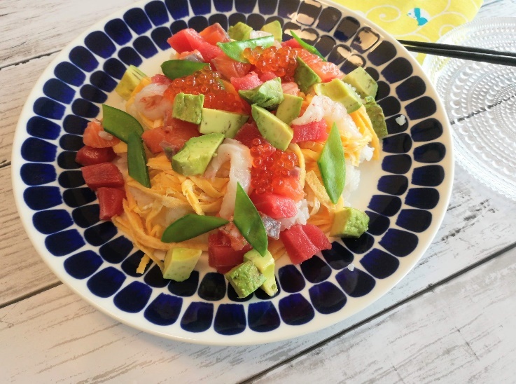 寿司桶を使って秋のちらし寿司やばら寿司レシピ紹介！寿司桶 すし桶 、おひつ、檜風呂 ヒノキ風呂 の製造販売は木曽の志水木材