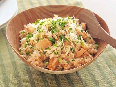 旨味たっぷり！基本の鶏五目の炊き込みご飯