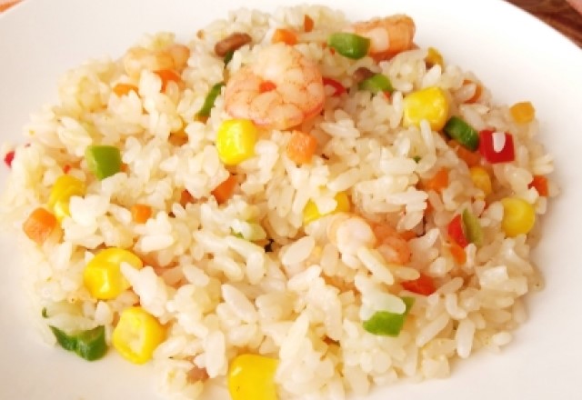 炊飯器にお任せ♪ 簡単シーフードピラフ