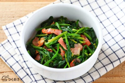 ほうれん草とツナのにんにくしょうゆ炒め