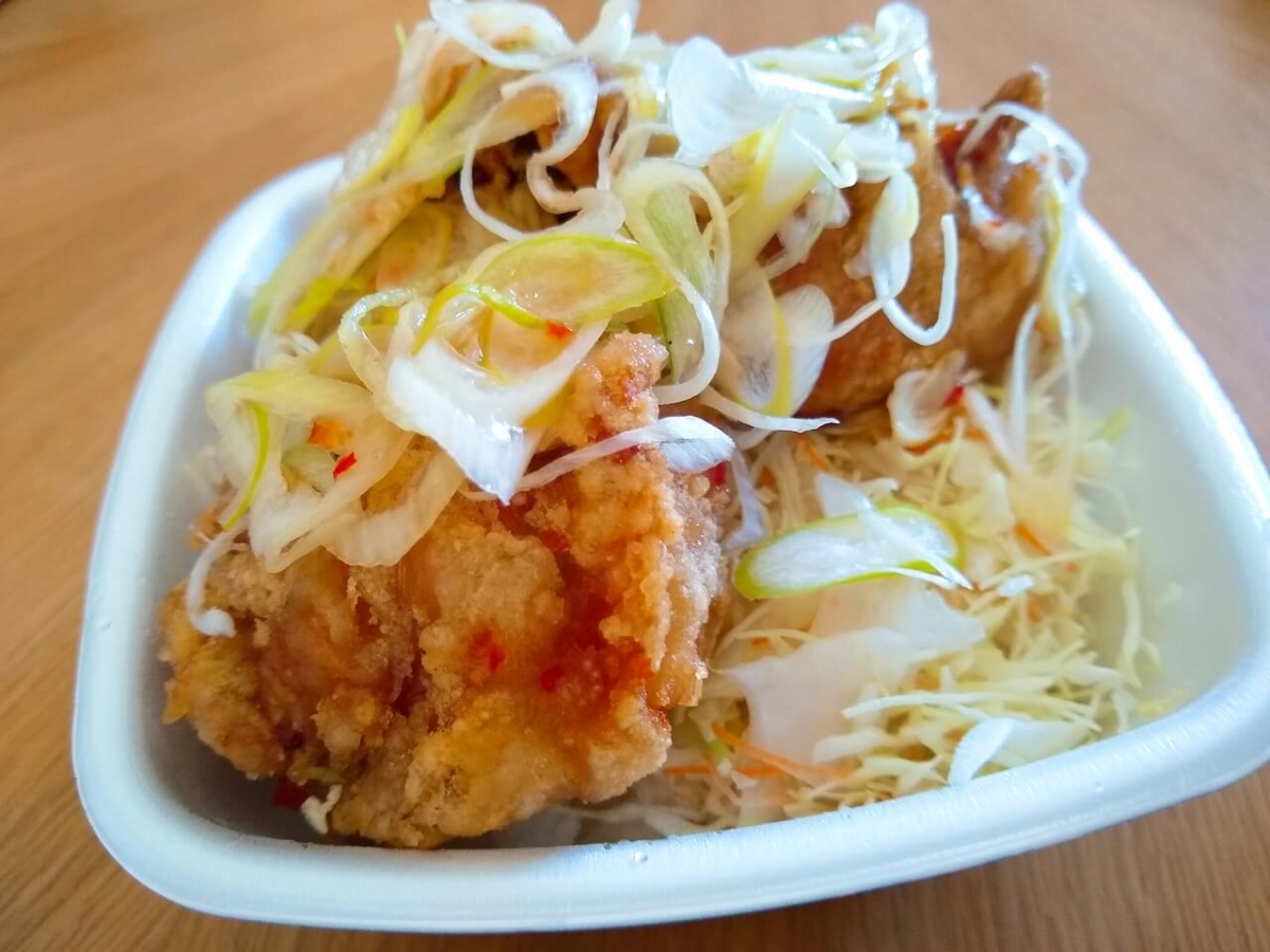 吉丼のピリ辛青ねぎから揚げ定食が美味すぎた！ライヒーの大阪ぐらし