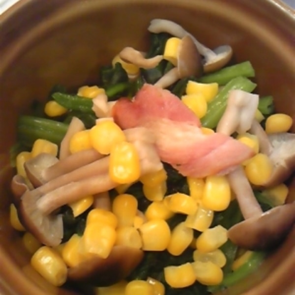 お弁当 カリカリ豚の照り焼きとバター抜きほうれん草とコーンのソテー - アラフォー主婦たまこの日記