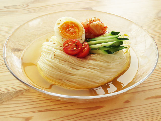 意外と知らない。そうめんのきれいな盛り付け方！公式通販手延半田めん・半田そうめんの小野製麺