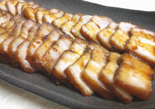 簡単レシピ・圧力鍋不要 失敗しない「やわらか二郎系チャーシュー」の作り方 - ラーメン・つけ麺・低糖質麺の通販 製麺所直送 麺くる 公式直営サイト