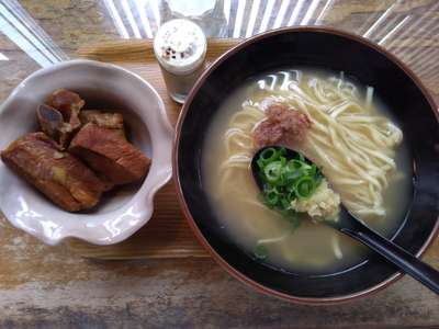 首里そば 本店 あっさりした沖縄そばの王道 定番系 定番系 or アレンジ系！？沖縄そばカタログ④Discover Japanディスカバー・ジャパン