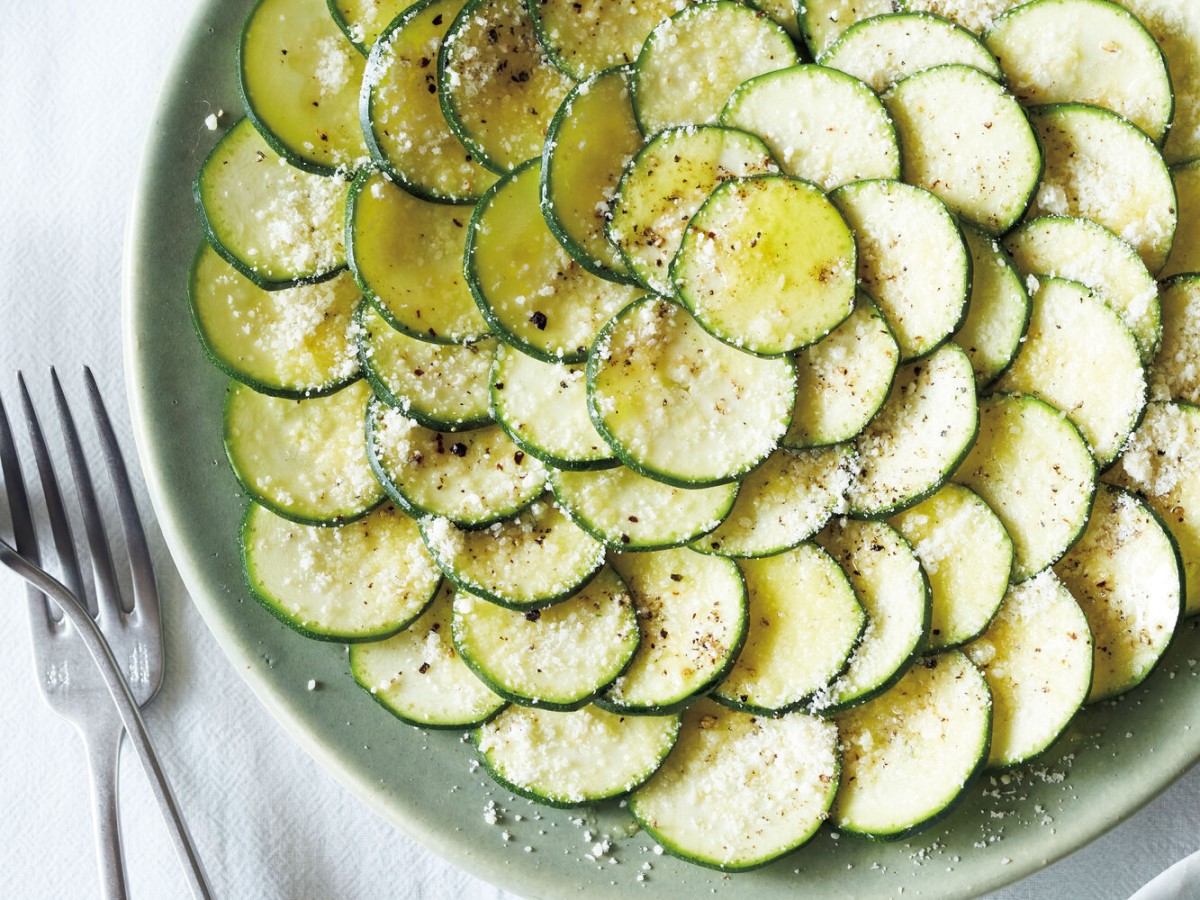 ズッキーニとサラミのカルパッチョ生ハム・サルーミレシピ グルメレシピ.COM