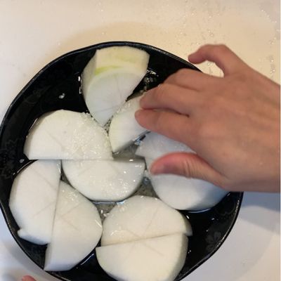レンジで簡単！おでんの大根の下ごしらえ