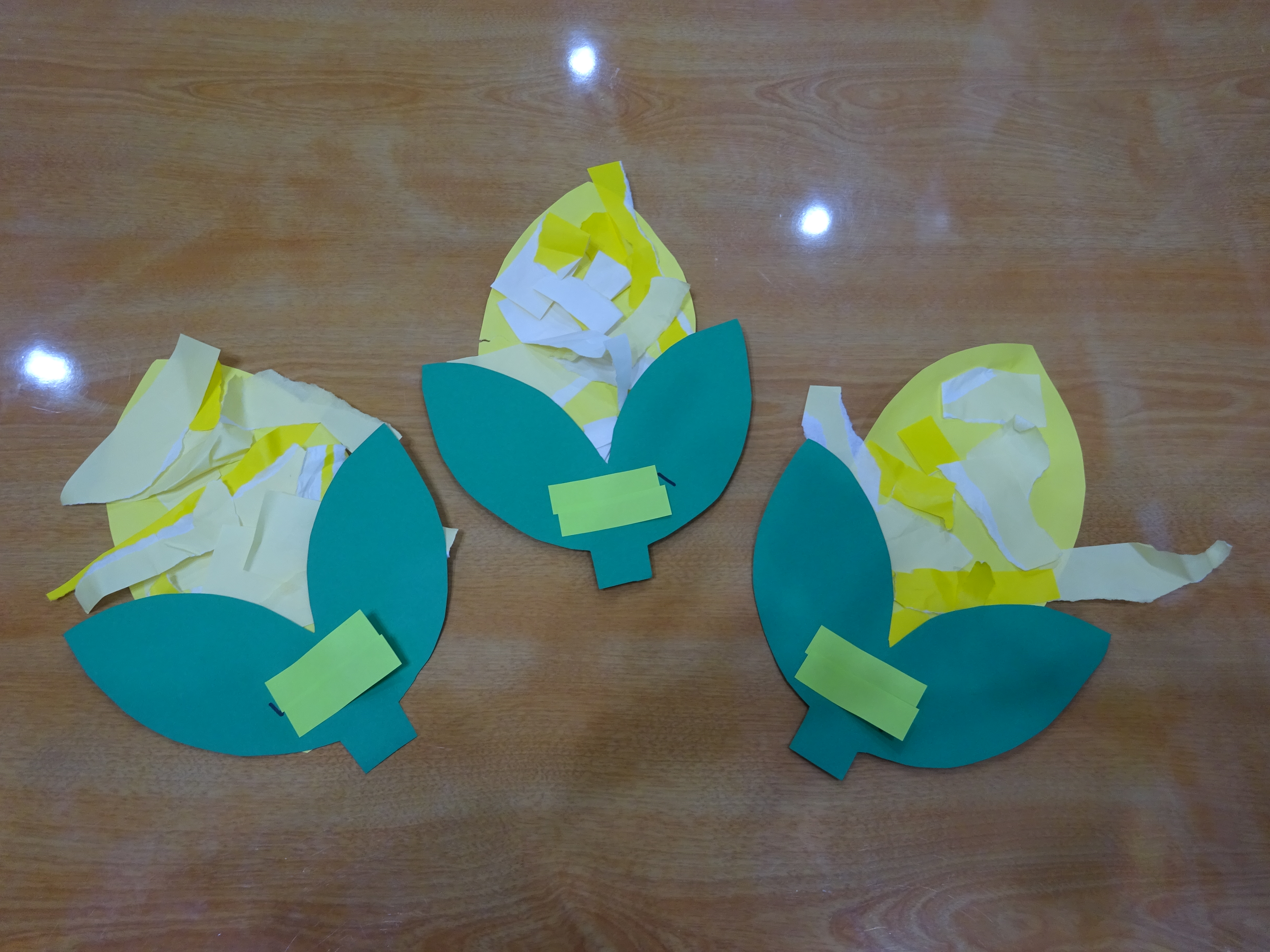 How to make corn by Cardboard and plastic bottle 段ボールとペットボトルとプチプチでとうもろこしを作ってみた- YouTube