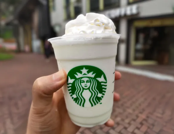 飲むがじゅまる？スタバ沖縄上陸20周年記念カスタマイズ - 沖縄B級ポータル - DEEokinawa でぃーおきなわ