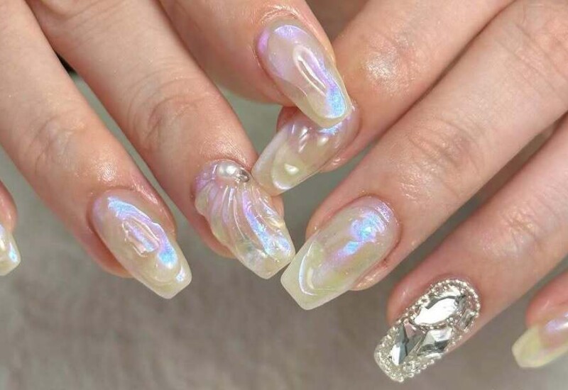 春ネイルにも👌ピンクハートネイル💗💞💗💓💕 happy Valentine🍫 ✧•• ••• ••✧ピンクネイル春ネイルデザインハートホロネイルホロネイルミラーネイルデザインバレンタインネイル2025バレンタインネイル手描きアート派手ネイル派手