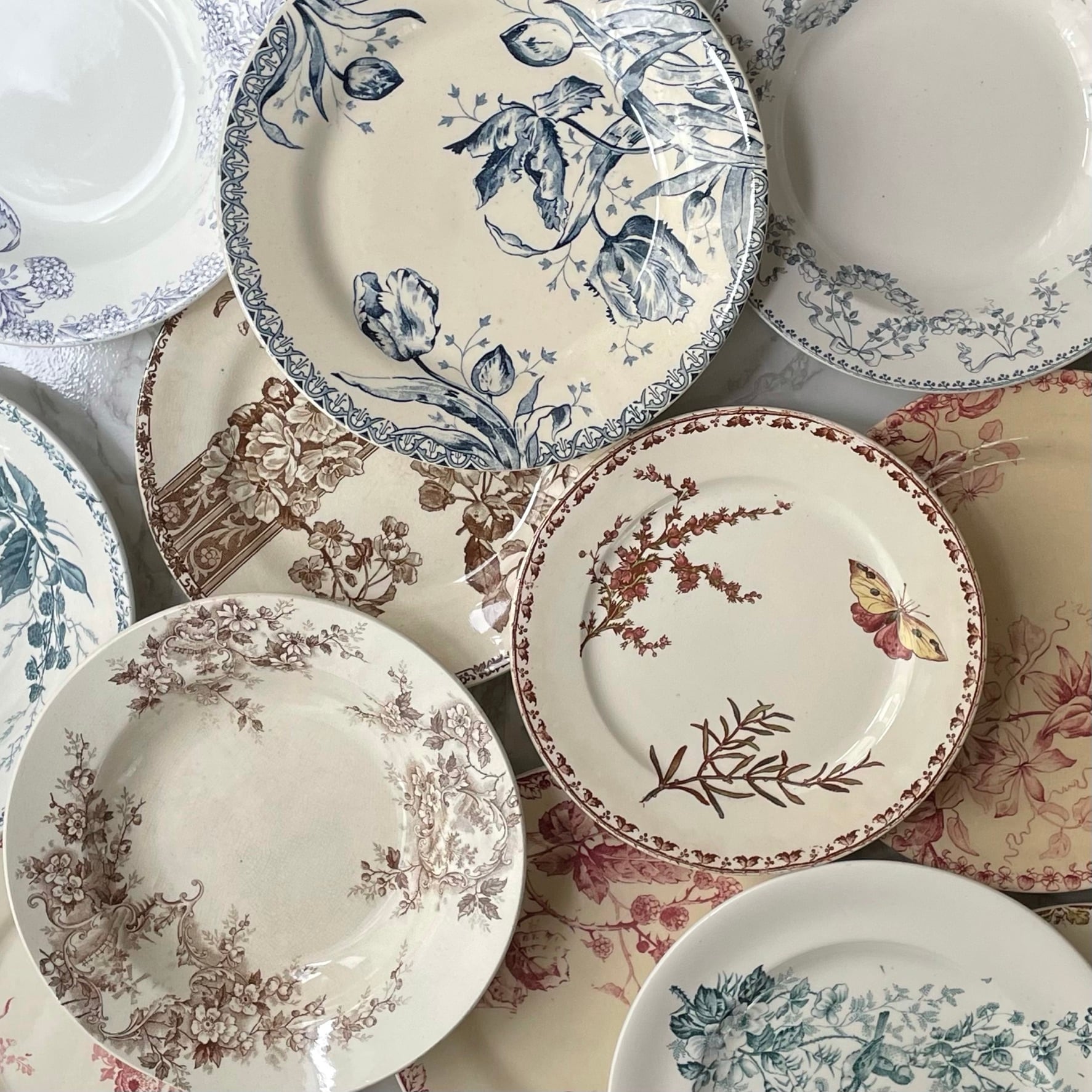 先日のコース料理の前菜の１皿 車海老、ホタテ、アワビ、白バイ、ぶり、キャビア 野菜も少しずつ8種類位が１皿に乗ってます。それぞれの食材に合わせた調理法、 箸を運ぶ度に色んな食材や組み合わせで変化する。 もちろん、仕込みや盛り付けは大変ですが、 そこに想いを