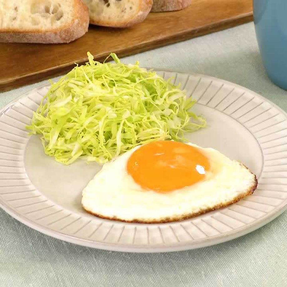 可愛いミニ目玉焼きができる！冷凍卵のレシピ