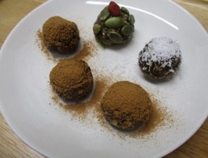 ハーブとスパイスのエナジーカカオボールでバレンタインのワンプレート - ハーブ＆スパイスでナチュラル生活