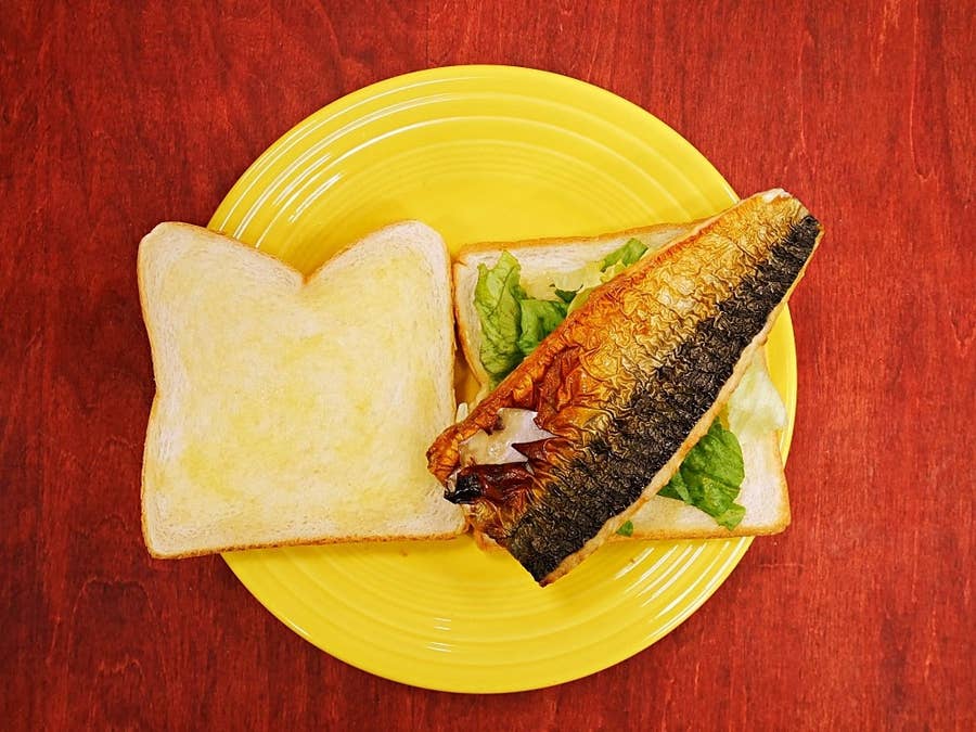 コンビニ食材で！さばと梅の混ぜごはん