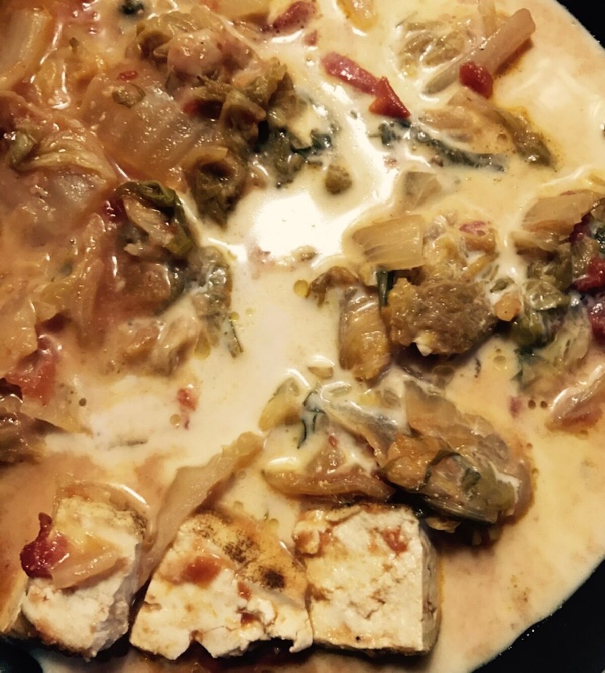 とろーりモッツァレラ♪夏のトマト鍋 ⁡クラシル