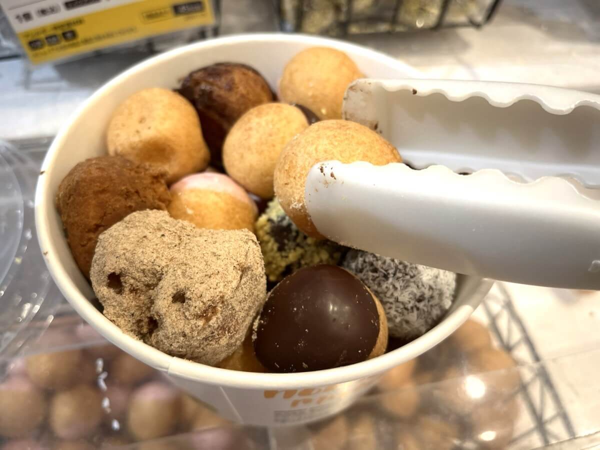 ミスド ミルキーなココナツたっぷり！ココナツチョコレートまんまびより