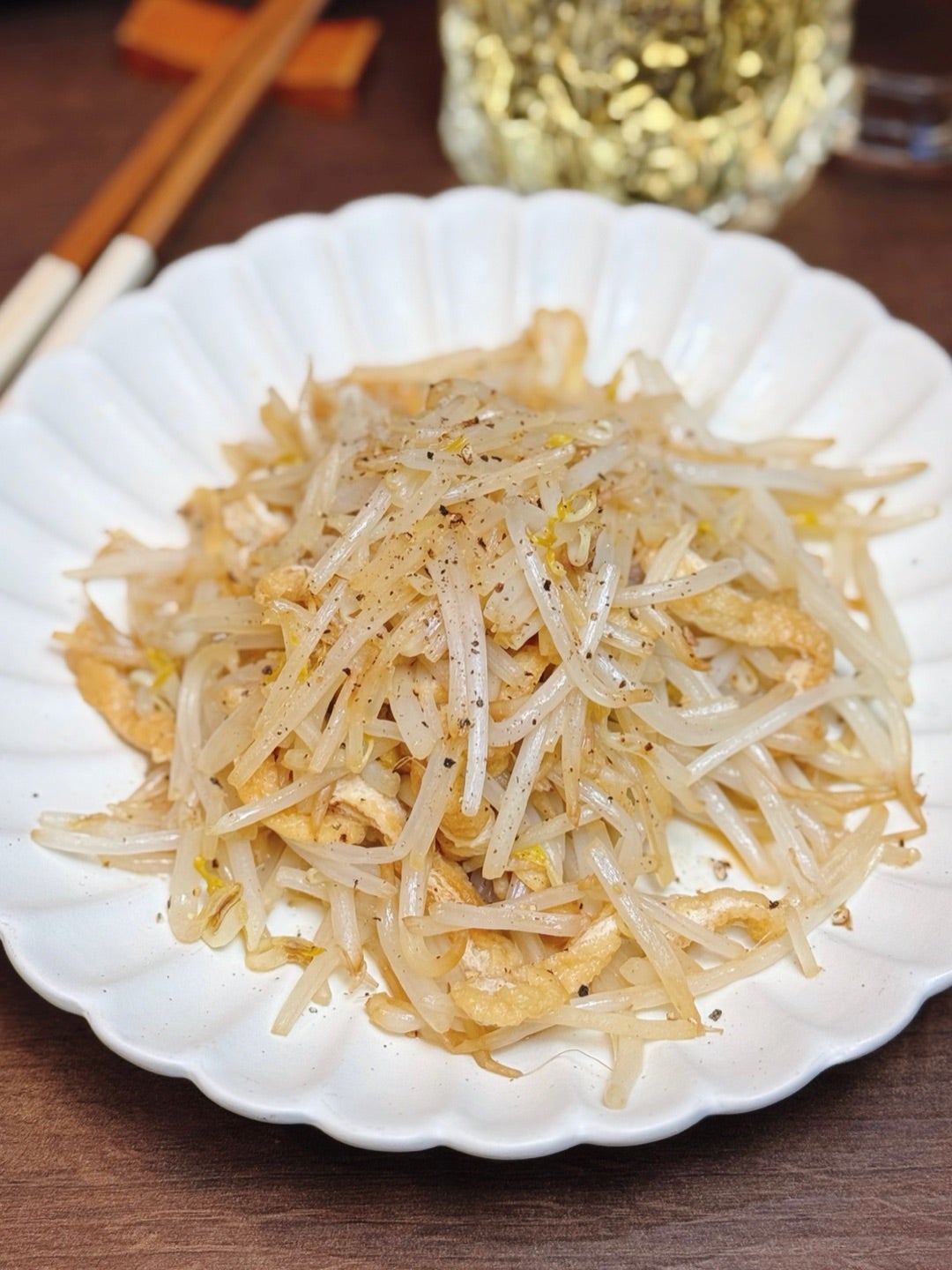 簡単でものすごく美味しい！もやしと豚ひき肉のスタミナ旨醤油炒め プロの料理人のおつまみレシピ