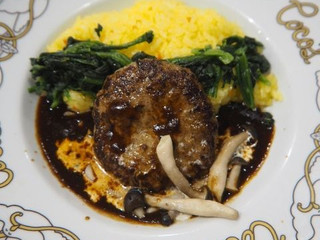 ココス:ビーフハンバーグステーキ&カットステーキ etc先日のミタニの食事です！ なんとなくこの肉が食べたくなりココスへガーリックソースがイイ味出してます✨ みなさんもぜひ💁‍♂️ byミタニココスハンバーグランチハンバーグハンバーグ定食ハンバーグ