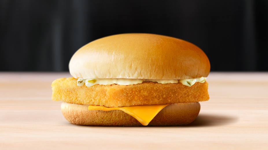 マクドナルド 倍フィレオフィッシュ セット 夜マックメニュー 進撃のグルメチェーン店、コンビニ、新メニュー、新商品、スイーツなどの最新グルメを最速でお届け