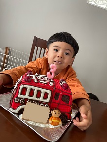 おでかけ汽車ロール 1,800円シャトレーゼ越谷市増森 ましもり のやまたけちゃんのブログ - 楽天ブログ