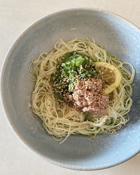 大好きな料理家の長谷川あかりさんレシピ✴︎ 『黒和えそうめん』 あかりさんのレシピは気楽に作れるし おシャレで上品で大好き🥢🤍黒和えそうめん黒胡麻そうめんそうめん素麺素麺レシピ
