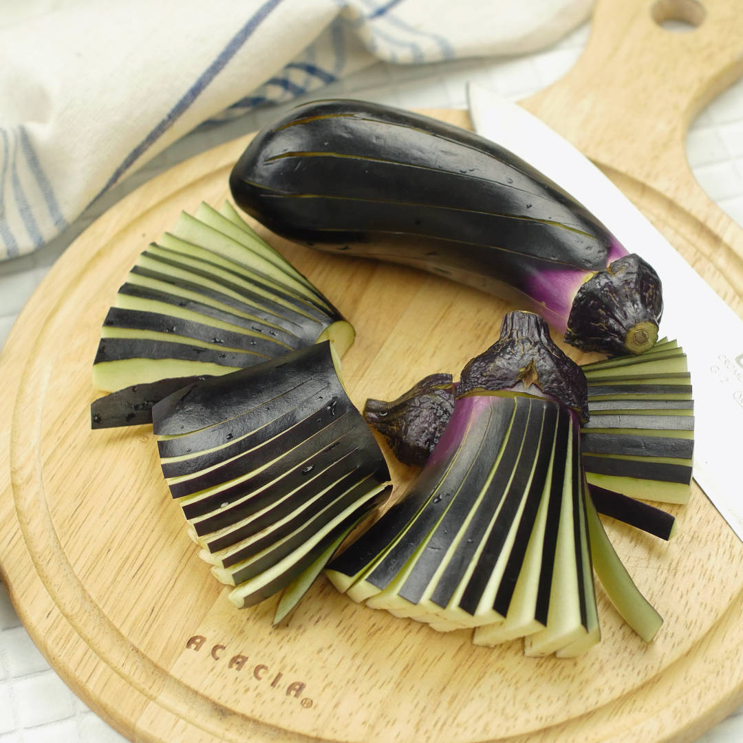 茶筅茄子の切り方は？食卓に彩りを添えて！煮浸しもキレイにできる飾り切りのコツを料理人が伝授！ -グルメクールジャパンビデオ日本の観光・旅行・グルメ・面白情報をまとめた動画キュレーションサイト「COOL JAPAN VIDEOS」