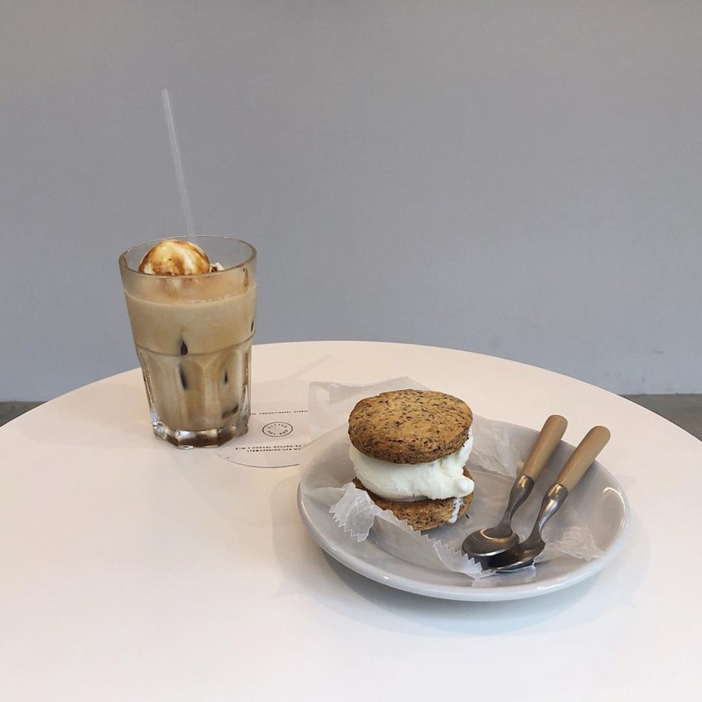 2025年版 大阪で人気の韓国カフェおすすめ6選！おしゃれでインスタ映えするお店はここ！ - かんでんWITH YOU