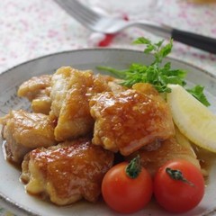 レシピ画像付 じゃがいもと鶏もも肉のチリソース炒め こんにちは🙋🏻 市販のスイートチリソースを使って鶏もも肉を炒める「鶏もも肉のじゃがいも炒め」作りました！僕の人気レシピ！リピート投稿🙏🏻✨ ぜひ作ってみてほしいです👍🏻 チリソースって家に余っている事
