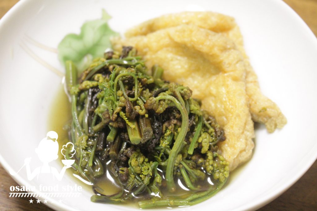 わらびと油揚げの煮もの