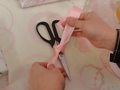 リボンの結び方は？簡単＆おしゃれにできるプレゼントラッピング