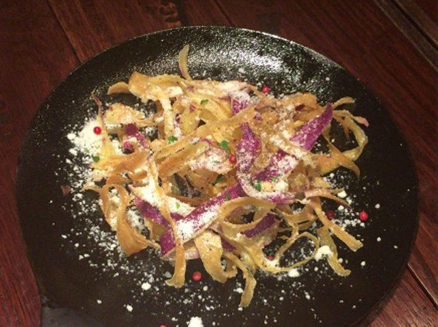 カリっと美味しい♪ハロウィンにぴったり「さつまいもおばけチップス 」つづる