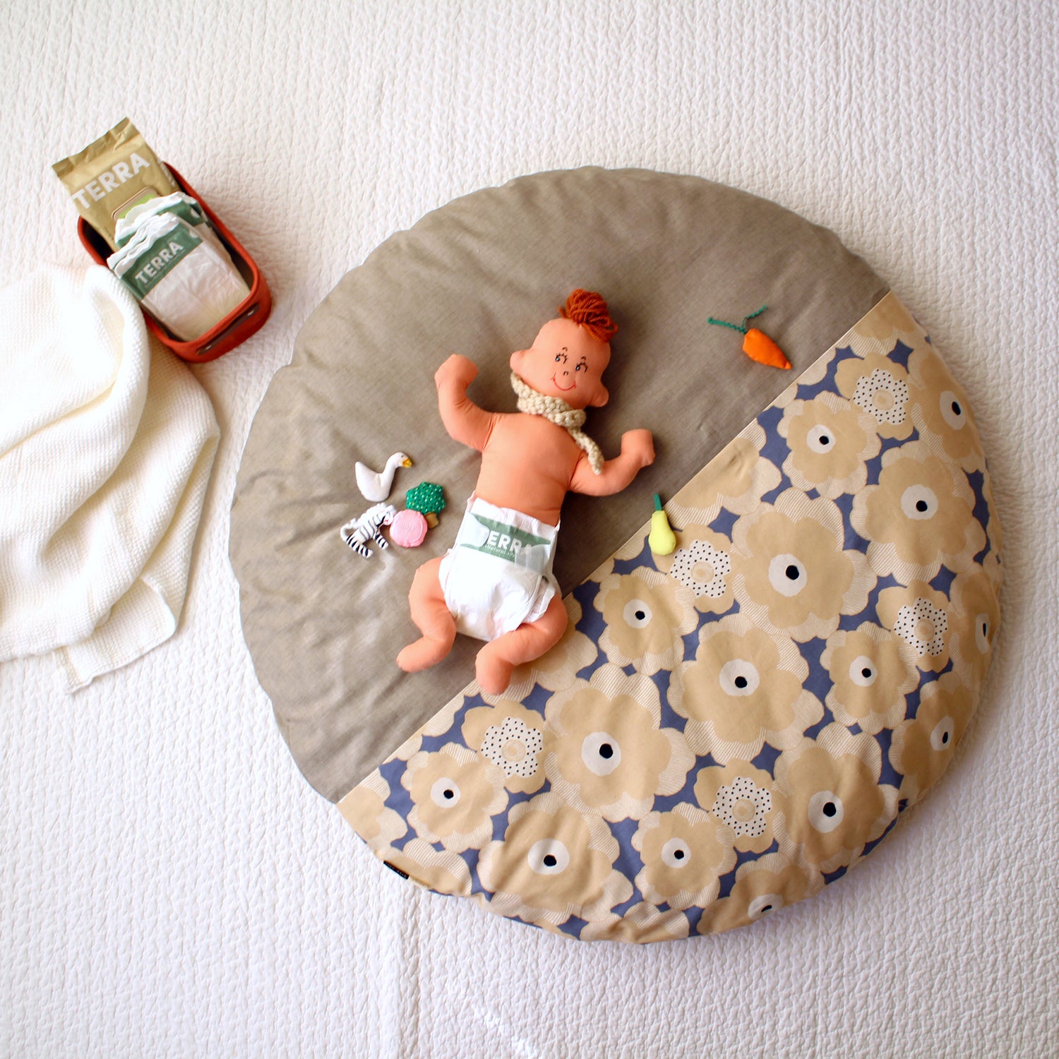 定価の半額 洛中高岡屋 せんべい座布団 撥水ヌード＆カバーセット 京都 洛中高岡屋 せんべい座布団 撥水ヌード＋カバー しゃぼん×つつじ色 ピンクベビー フロアクッション 日本製 ご出産祝い