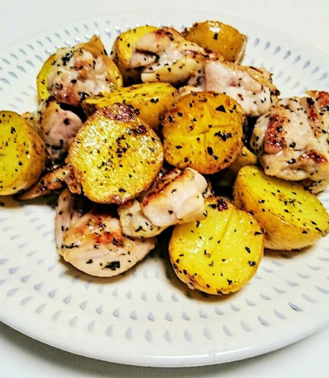 韓国常備菜 小さいじゃがいもの煮物 アルカムジャジョリム - 韓国料理の人気レシピを簡単に！韓国家庭料理