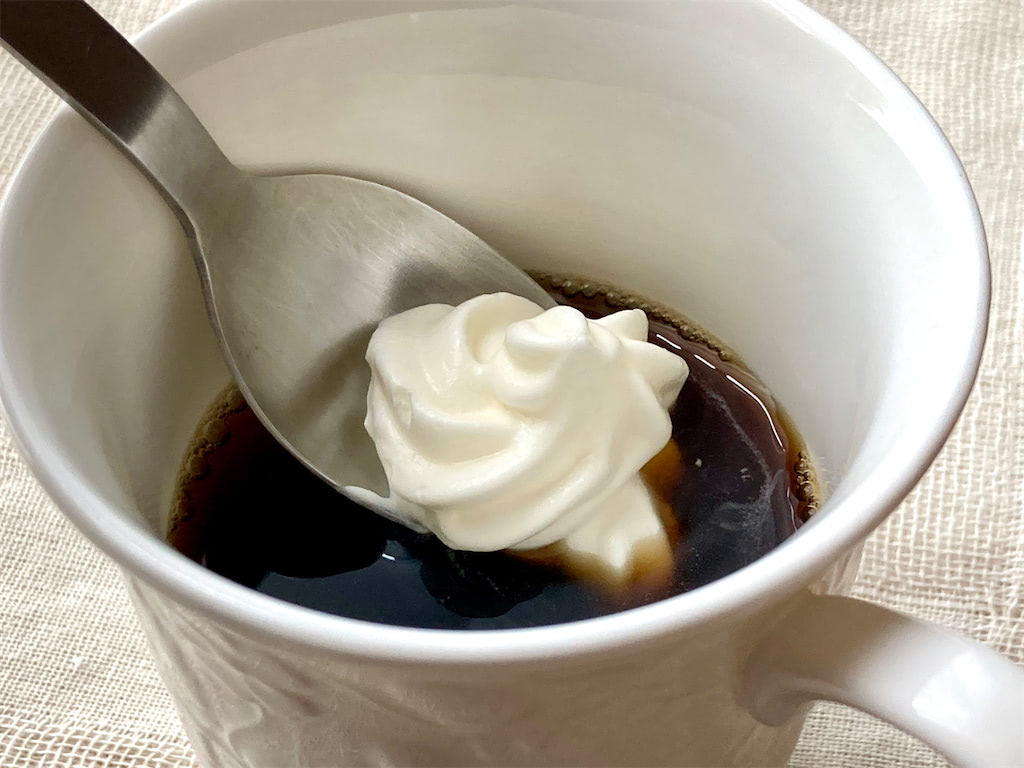 簡単おうちカフェスイーツ！生クリーム冷凍イチゴ