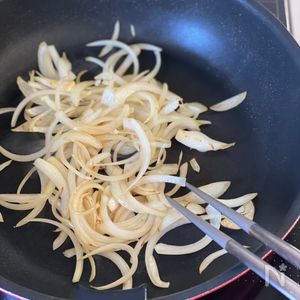 豚バラと新じゃがの生姜焼きポテサラ