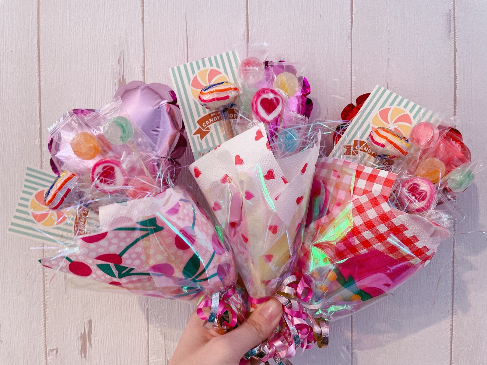 お菓子ブーケとは？作り方やおすすめ商品の予算、活用シーンまで紹介！ - コスパ部