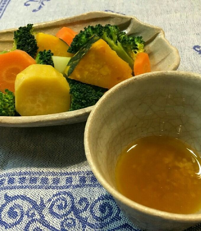 温野菜のレモンバターソース北陸アルミニウム