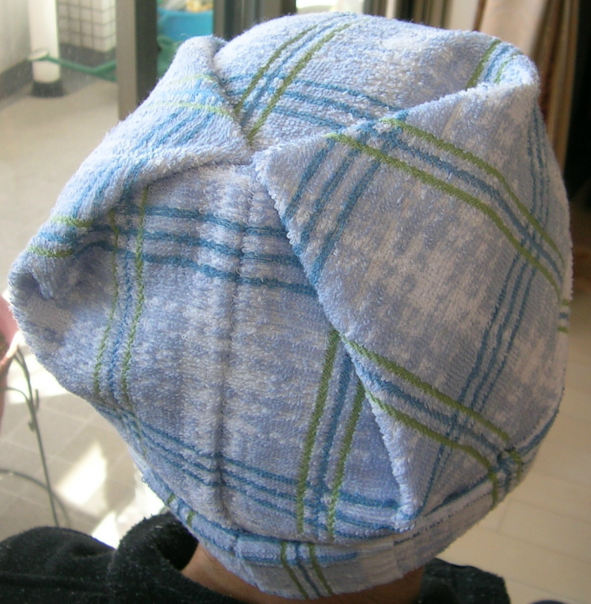 タオル帽子」をみんなで作りました。 - 松実会 -鹿児島県立薩南病院