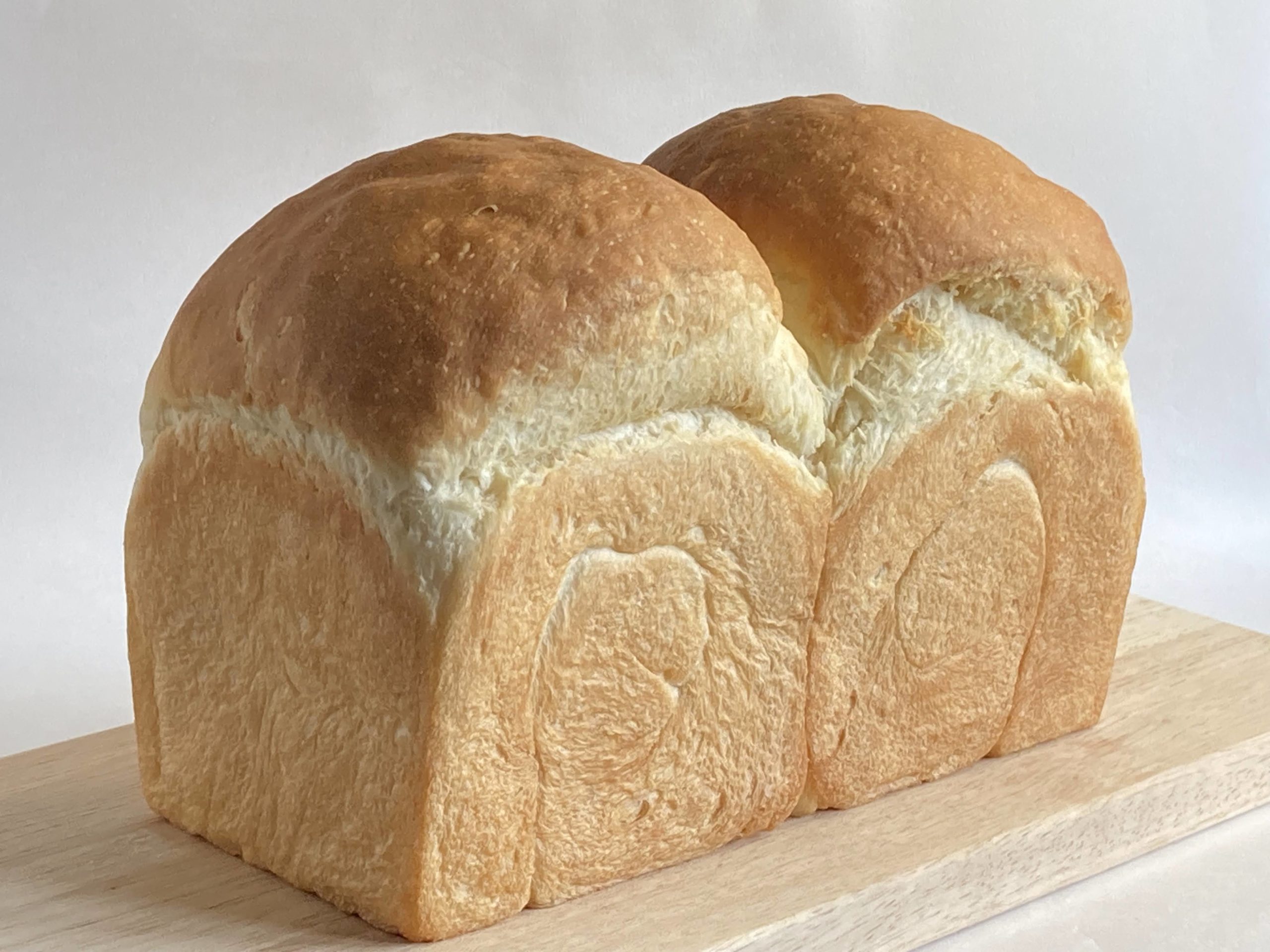 混ぜるだけ簡単!パウンド型で作る基本の米粉食パン