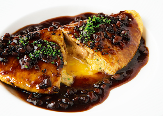 フォアグラは、完全な動物虐待を経て出来上がる料理です。フォアグラを食べるのを今すぐやめてください🐦言うまでもないですが、動物の病気の肝臓に栄養などあるはずもなく、もちろん人体に害しかありません。 それなのに無くならないのは何故か。未だに需要がある