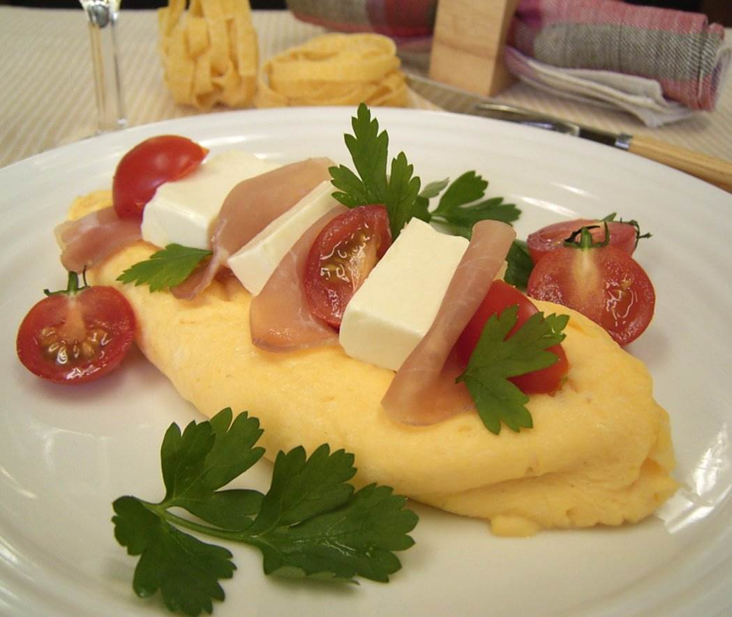 チーズオムレツのレンジ革命！ふわとろ食感を作る時短レシピ