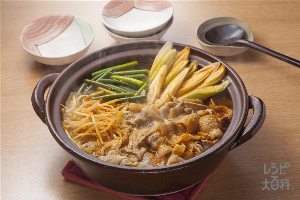 ゴマ油でひと手間かける自己流キムチ鍋 - 油屋ごはん