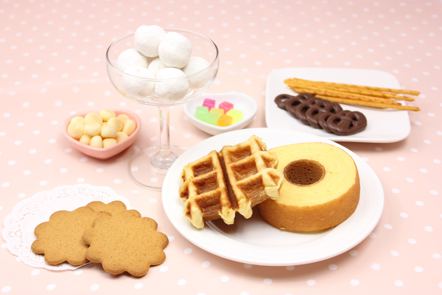 楽しいお菓子セット２：イラスト無料
