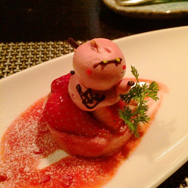 ナオヤ🏄‍♂️🌊 福岡・九州・海外旅行お店の場所が分からず入れない人続出!? おもしろ忍者居酒屋🥷 この投稿が気になったら保存してね!!後から見返せるよ🤞 入り口がどこか分からず 初見ではまずお店に入れない面白い居酒屋さん🤣 ここの入り口真っ黒で壁と一体