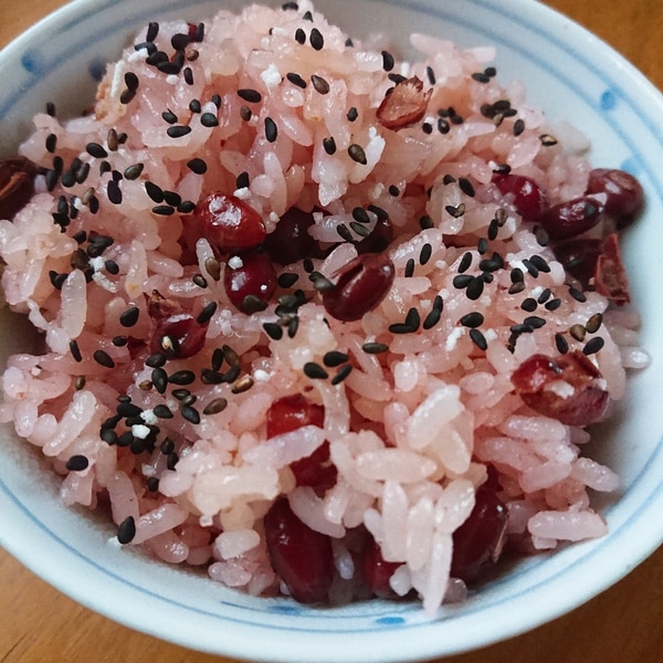 出雲のおもてなし おこわ 赤飯セット 食べたい時に炊飯器で簡単・時短 常温 お茶碗3膳分×5箱島根県出雲市ふるさと納税サイト「ふるなび」